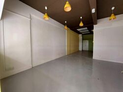 Ping Yi Gardens (D16), Shop House #460164001